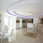 Отель Delfi & Wellness Center 3*