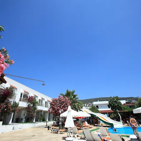 Hotel Delfi & Wellness Center 3*