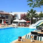 Delfi & Wellness Center 3*