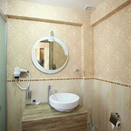 Delfi & Wellness Center 3* בודרום