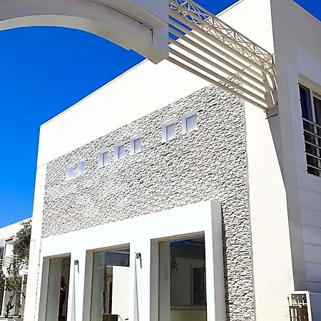 Delfi & Wellness Center 3*