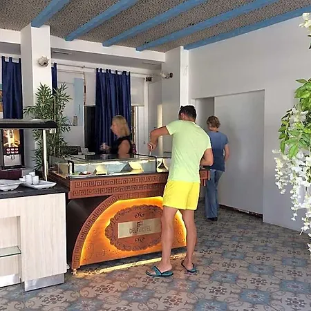 מלון Delfi & Wellness Center בודרום