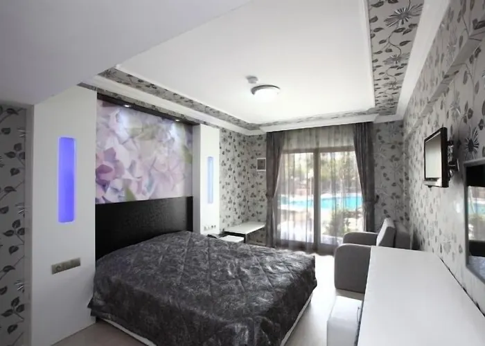 酒店 Delfi & Wellness Center 博德鲁姆